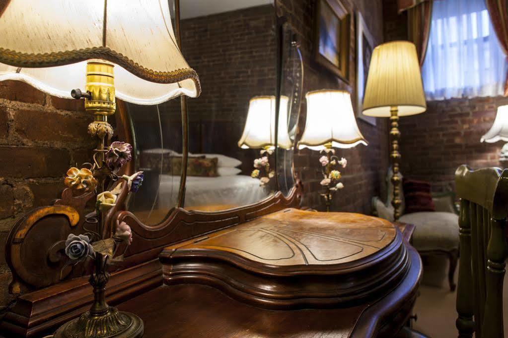The Townhouse Inn Of Chelsea นิวยอร์ก ภายนอก รูปภาพ